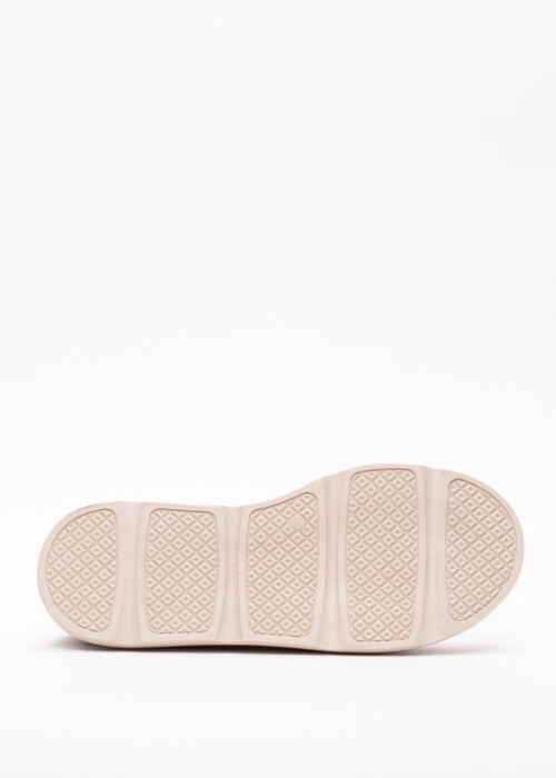 Кроссовки Mago