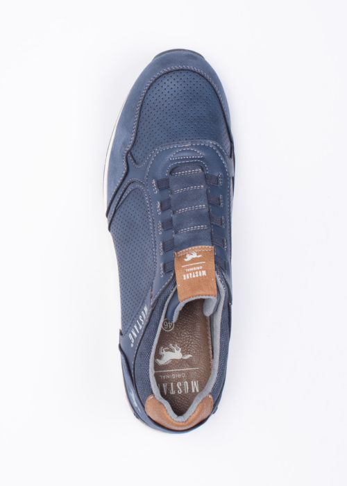 Кроссовки Mustang