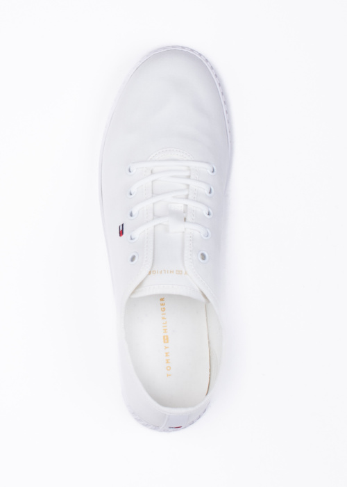 Tommy Hilfiger kedas