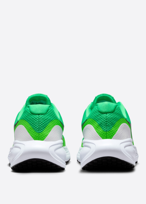 Беговые кроссовки Revolution 8 Nike