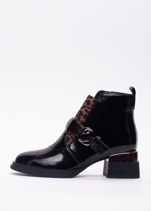 Loretta Vitale puszābaki