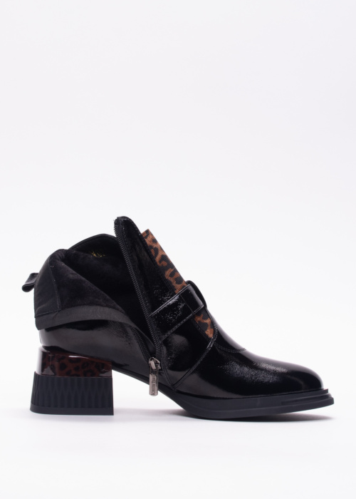 Loretta Vitale puszābaki