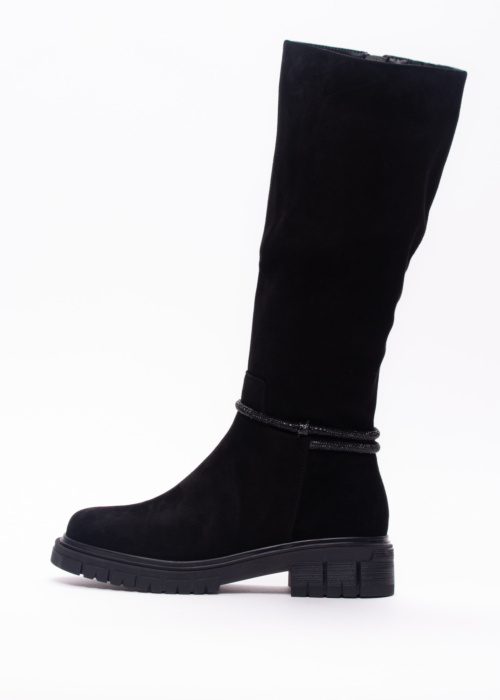 Loretta Vitale zābaki