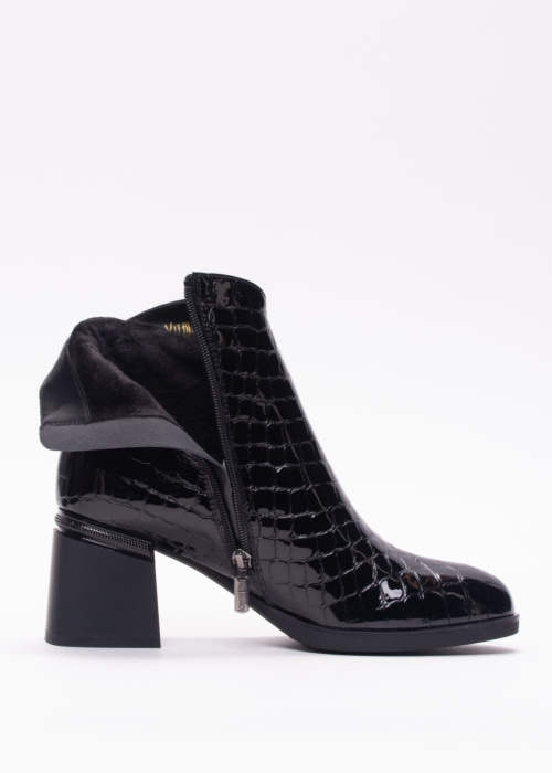 Loretta Vitale puszābaki