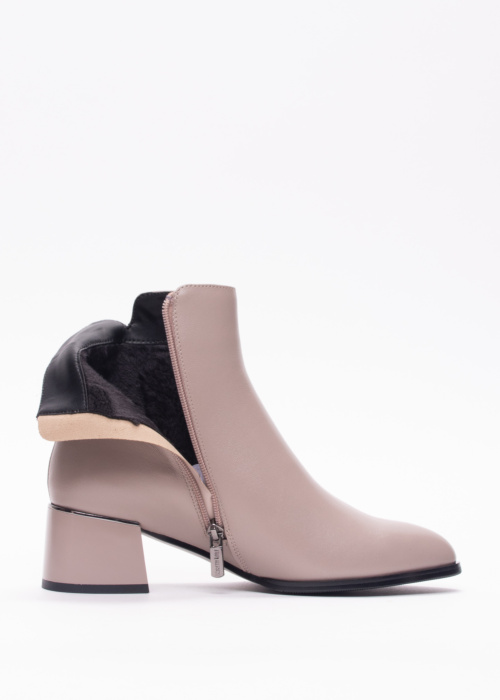 Loretta Vitale puszābaki