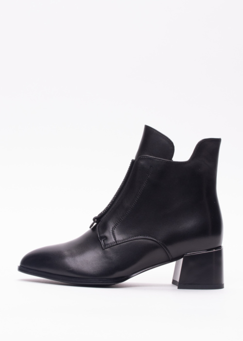 Loretta Vitale puszābaki