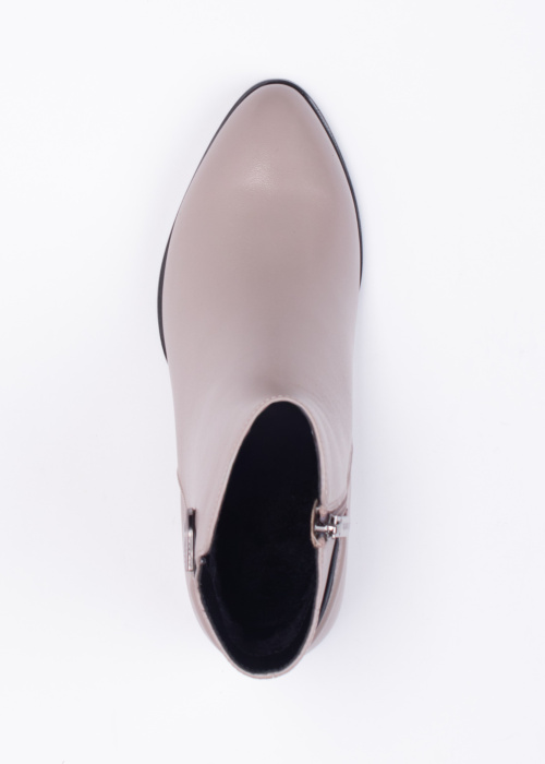 Loretta Vitale puszābaki