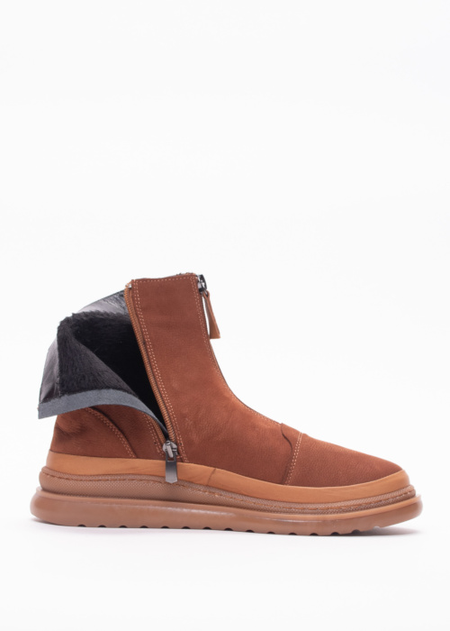 Molly Bessa puszābaki