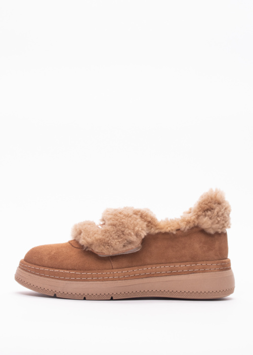 Molly Bessa brīvā laika apavi