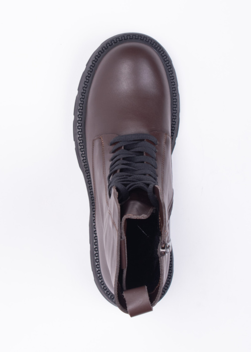 Molly Bessa puszābaki