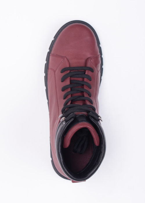 Molly Bessa puszābaki