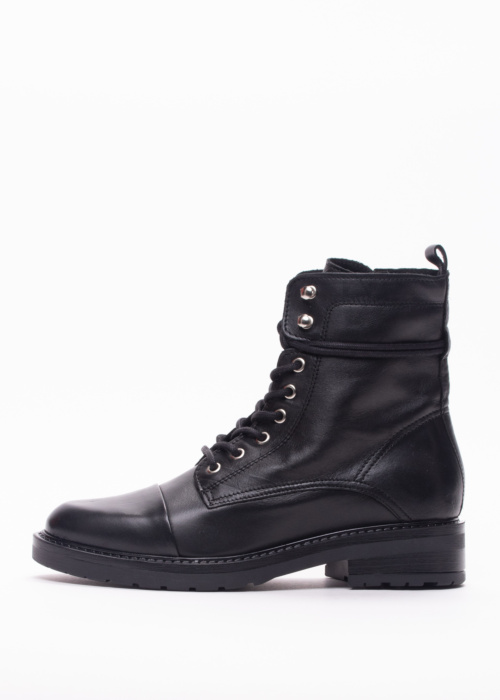 Pavement puszābaki Charley