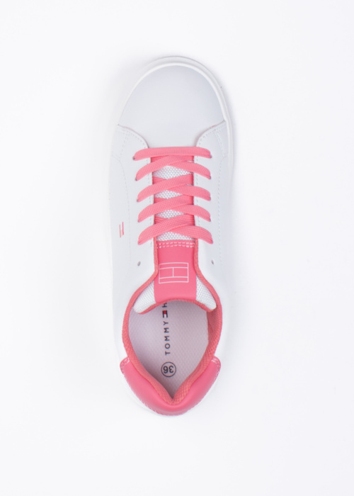 Tommy Hilfiger kedas Cooper