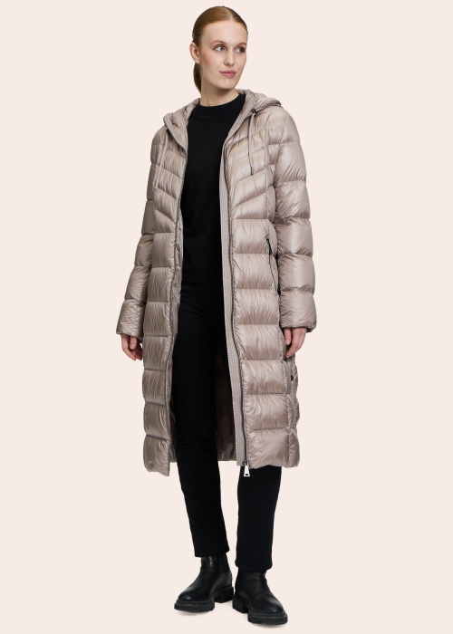 Пуховое пальто Betty Barclay