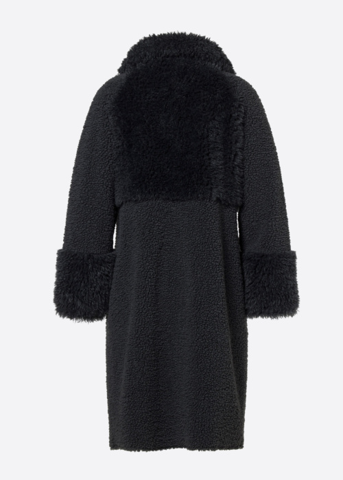 Kahtepidikantav Зимнее пальто Valery Beaumont