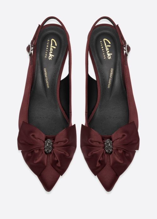 Clarks slēgtas kurpes Zarey Bella