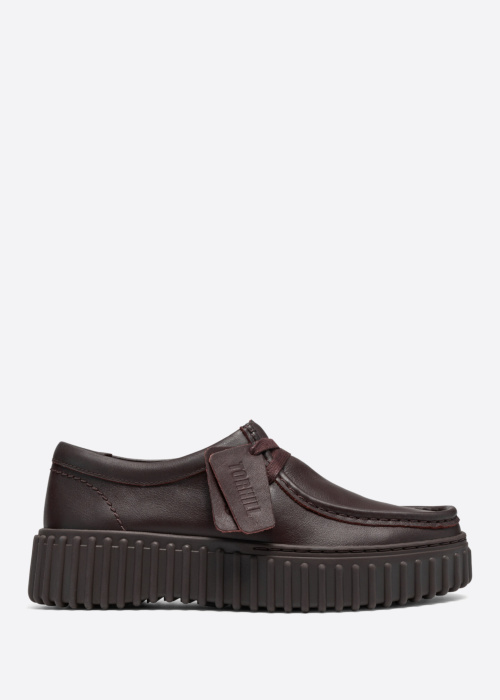 Clarks slēgtas kurpes Torhill Bee