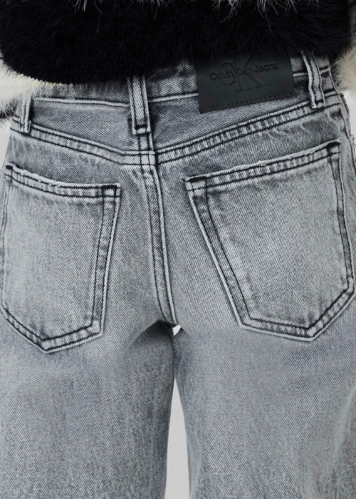 Джинсы Calvin Klein