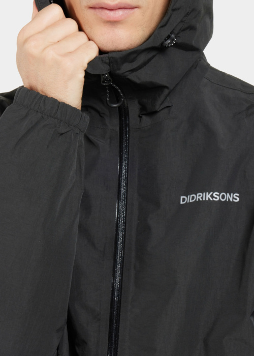 Didriksons pavasara-rudens virsjaka Dario