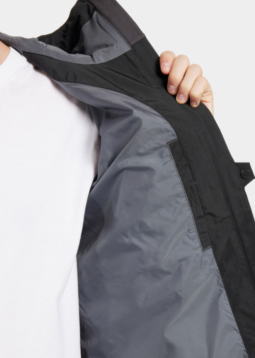 Didriksons pavasara-rudens virsjaka Dario