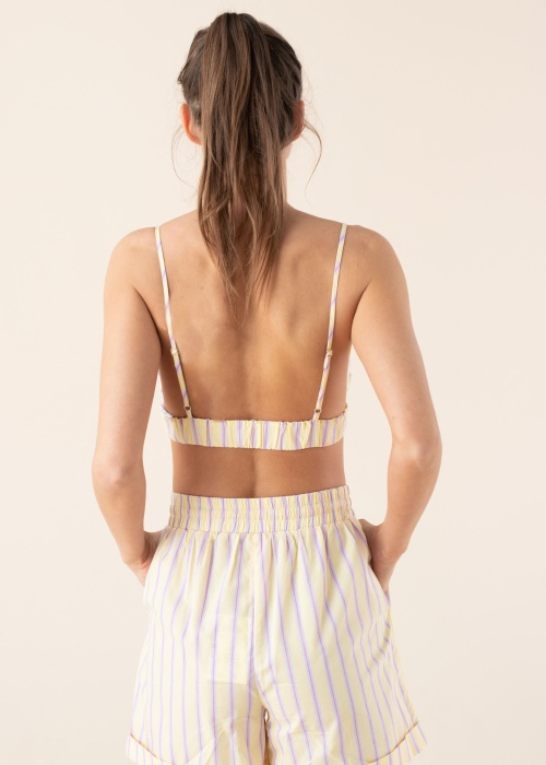 Somethingnew tops Cleo