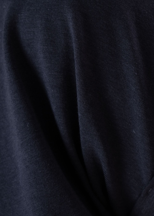 b.young T-krekls Pamila