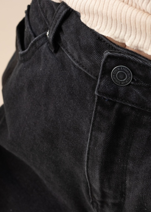 Vero Moda šorti Uri