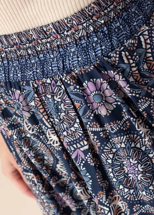 Molly Bracken bikses