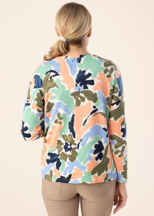 b.young džemperis Pieta