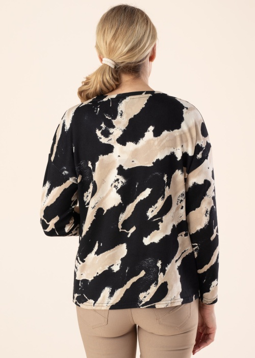 b.young džemperis Pieta