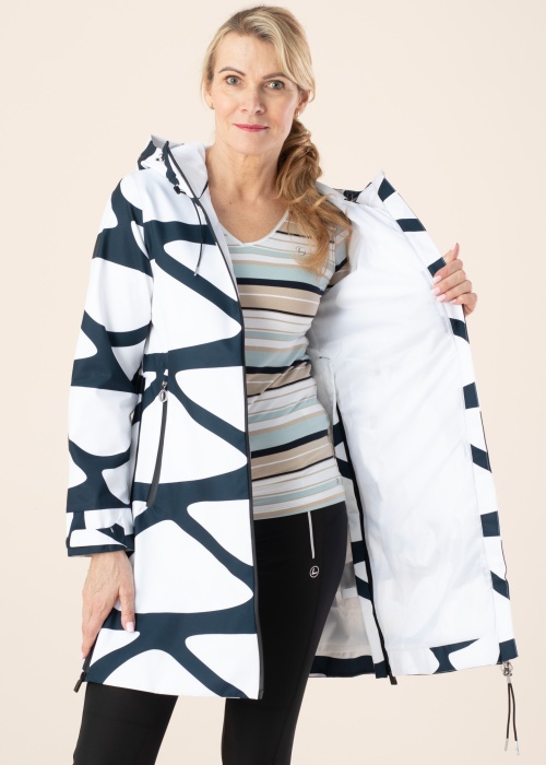 Весенне-осенняя парка Ailio Luhta