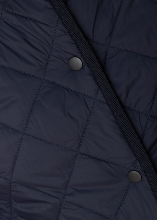 Only pavasara-rudens virsjaka Valentina