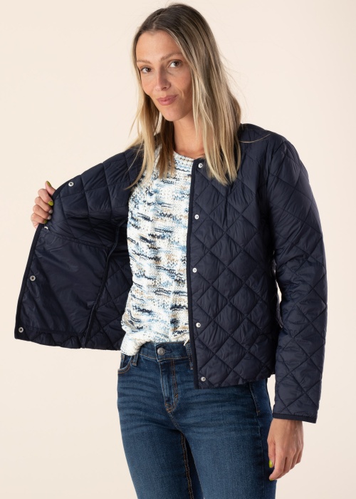 Only pavasara-rudens virsjaka Valentina