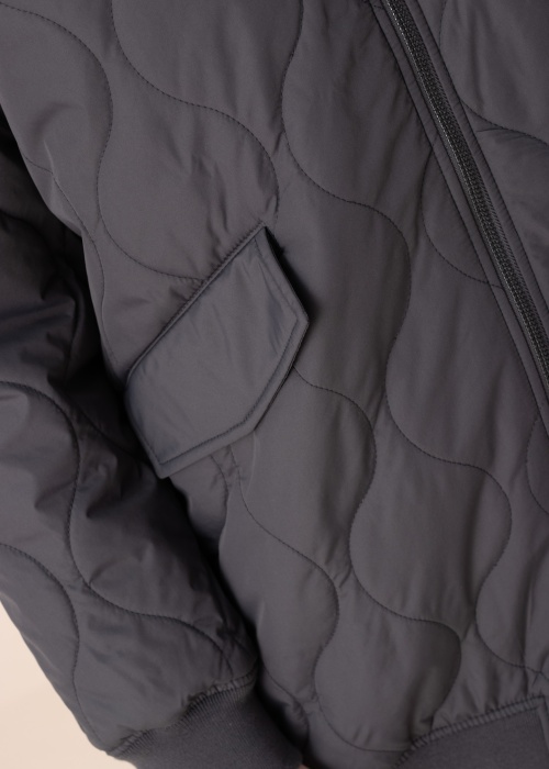 Only pavasara-rudens virsjaka Tina