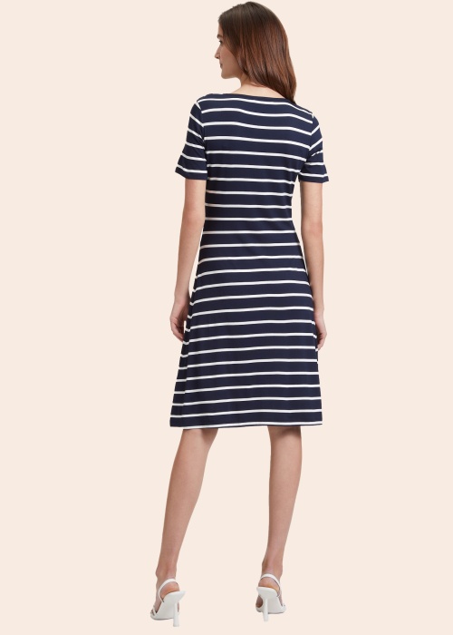 Betty Barclay kleita