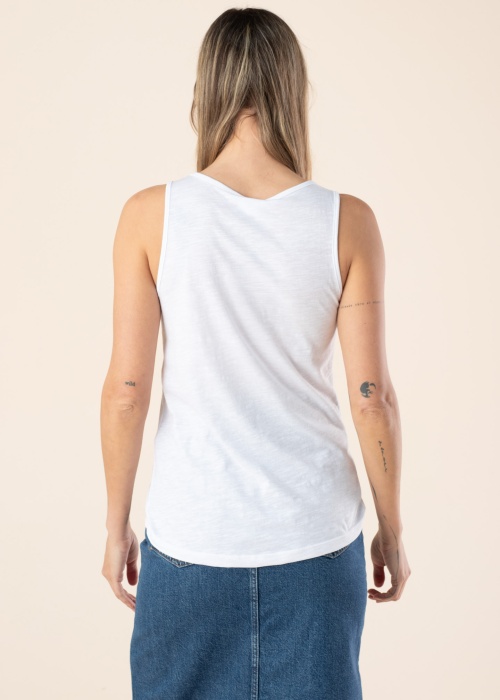 Noisy May tops Mathilde