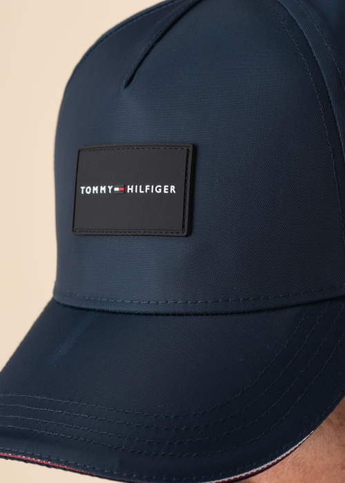Tommy Hilfiger cepure ar nagu Corporate