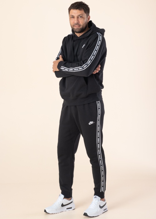 Спортивный комплект Nike