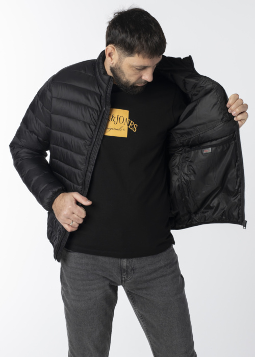 Jack & Jones pavasara-rudens virsjaka Cave