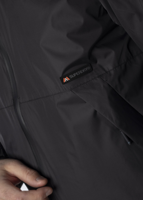 Весенне-осенняя куртка SuperDry