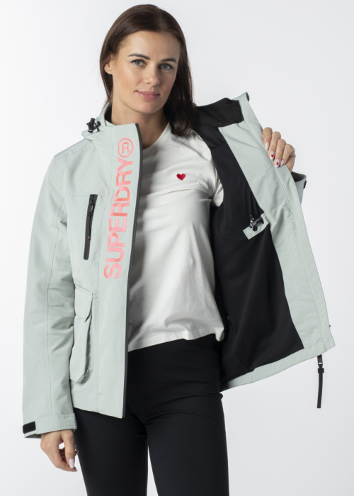 Весенне-осенняя куртка SuperDry