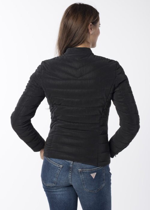 Guess pavasara-rudens virsjaka