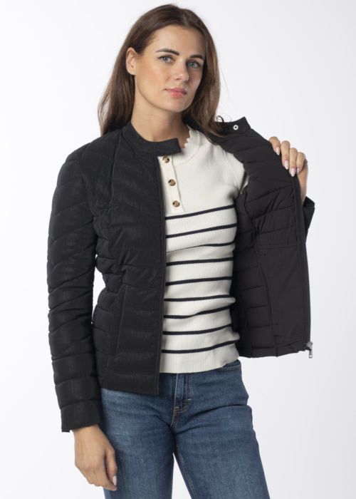 Guess pavasara-rudens virsjaka