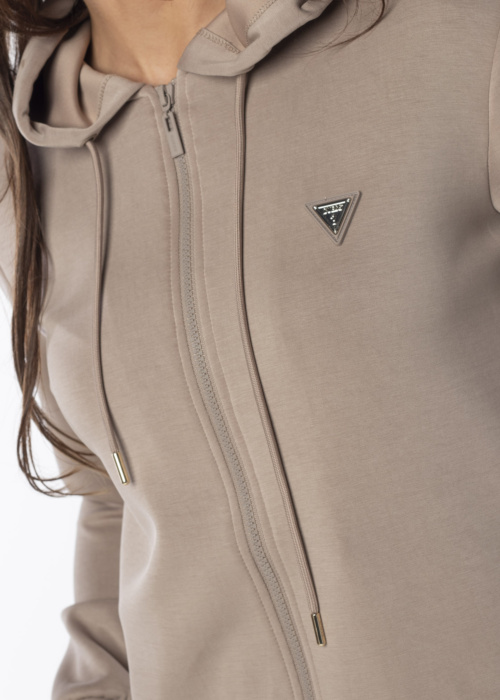 Guess sporta jaka Olympe