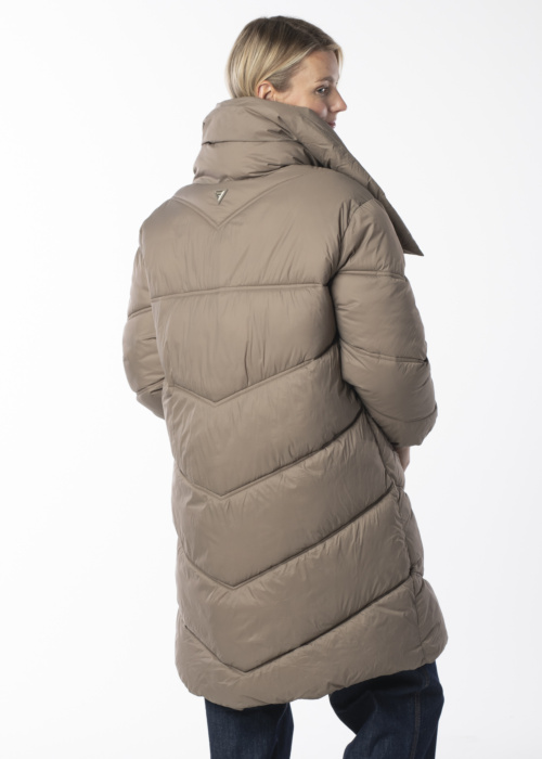 Зимнее пальто Samanta Guess