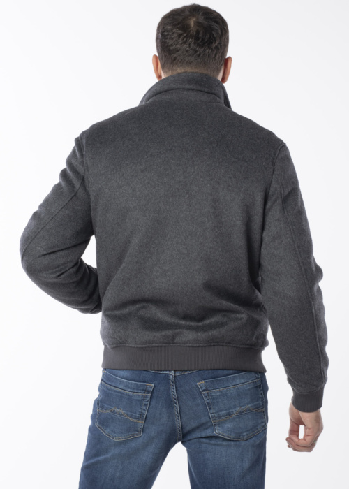 Guess pavasara-rudens jaka