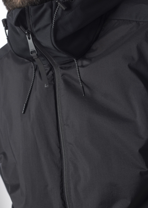 Весенне-осенняя спортивная куртка  Kausala Luhta