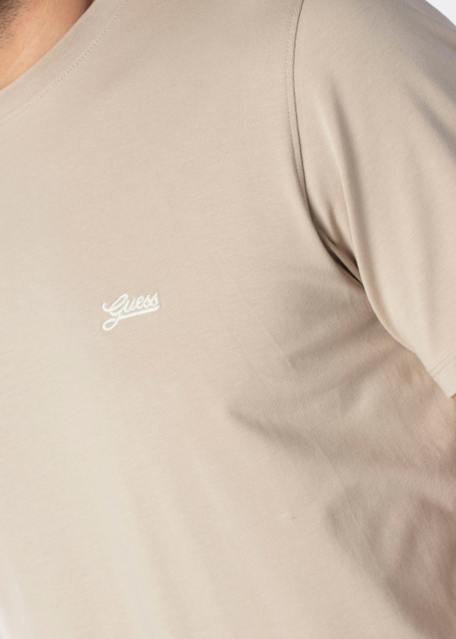 Футболка Guess