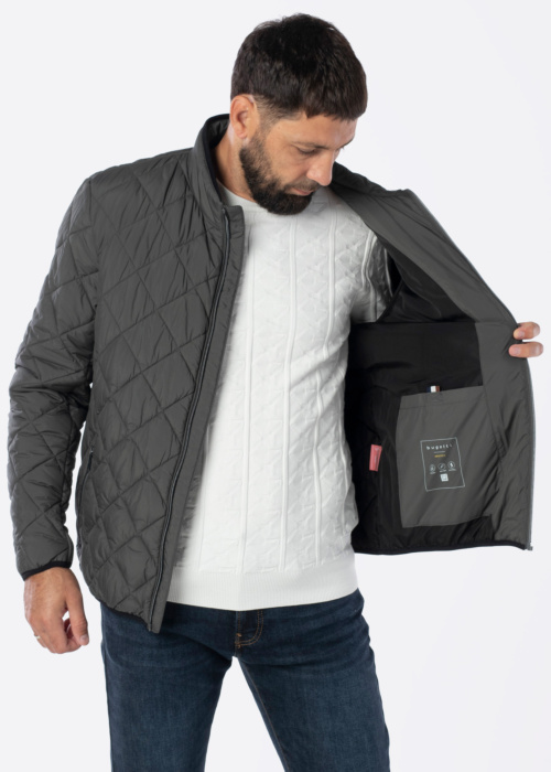 Bugatti pavasara-rudens virsjaka