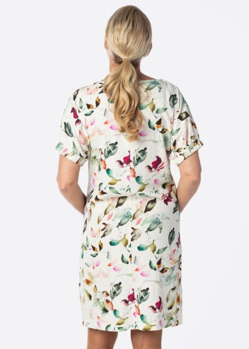 Hansmark kleita Hesti